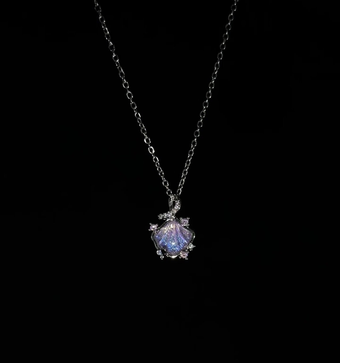 Seashell Purple-Blue Gradient Silver Plated Necklace.