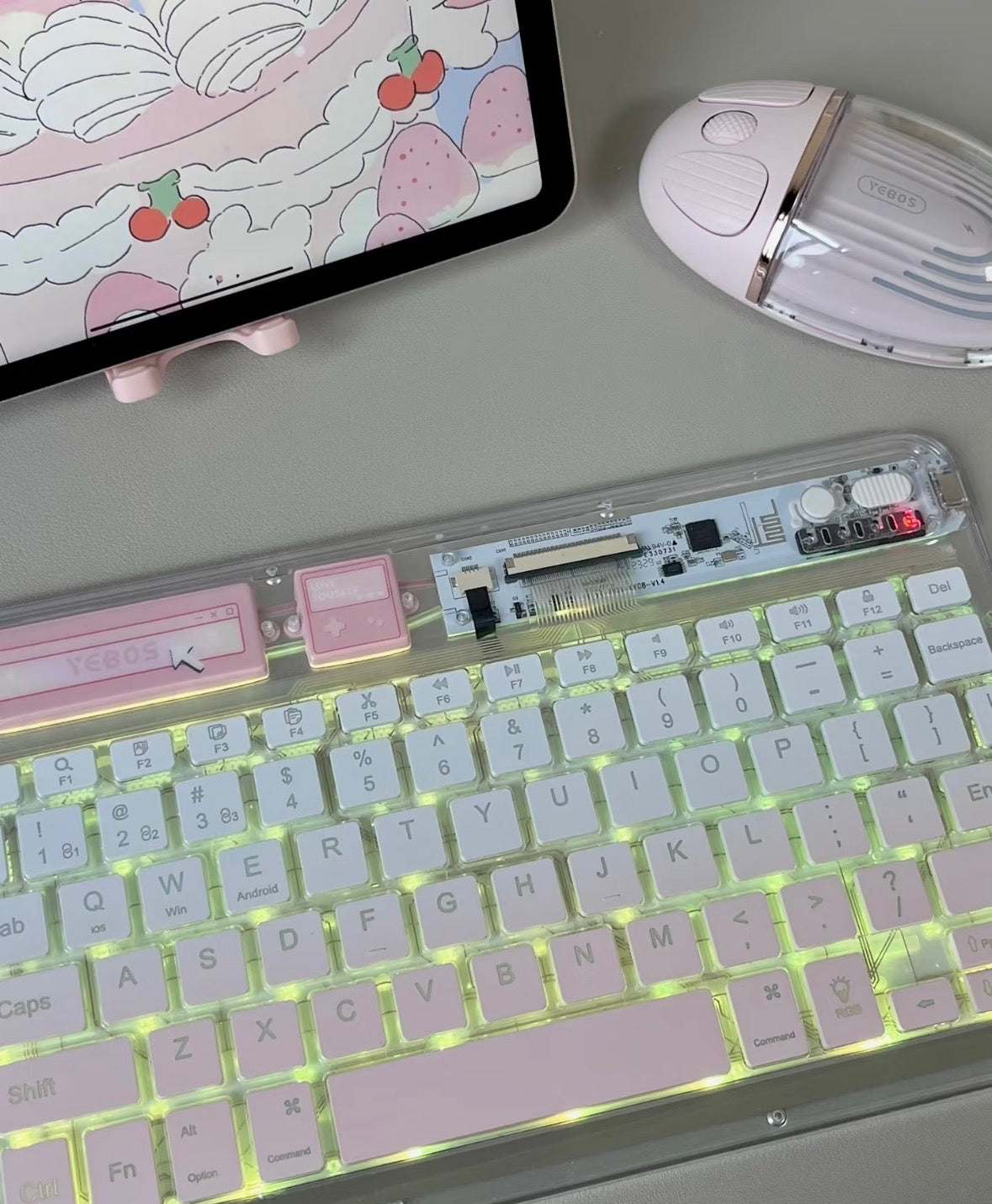 Magic Ice Crystal IPad Keyboard And Mouse [KITTEN EDITION]