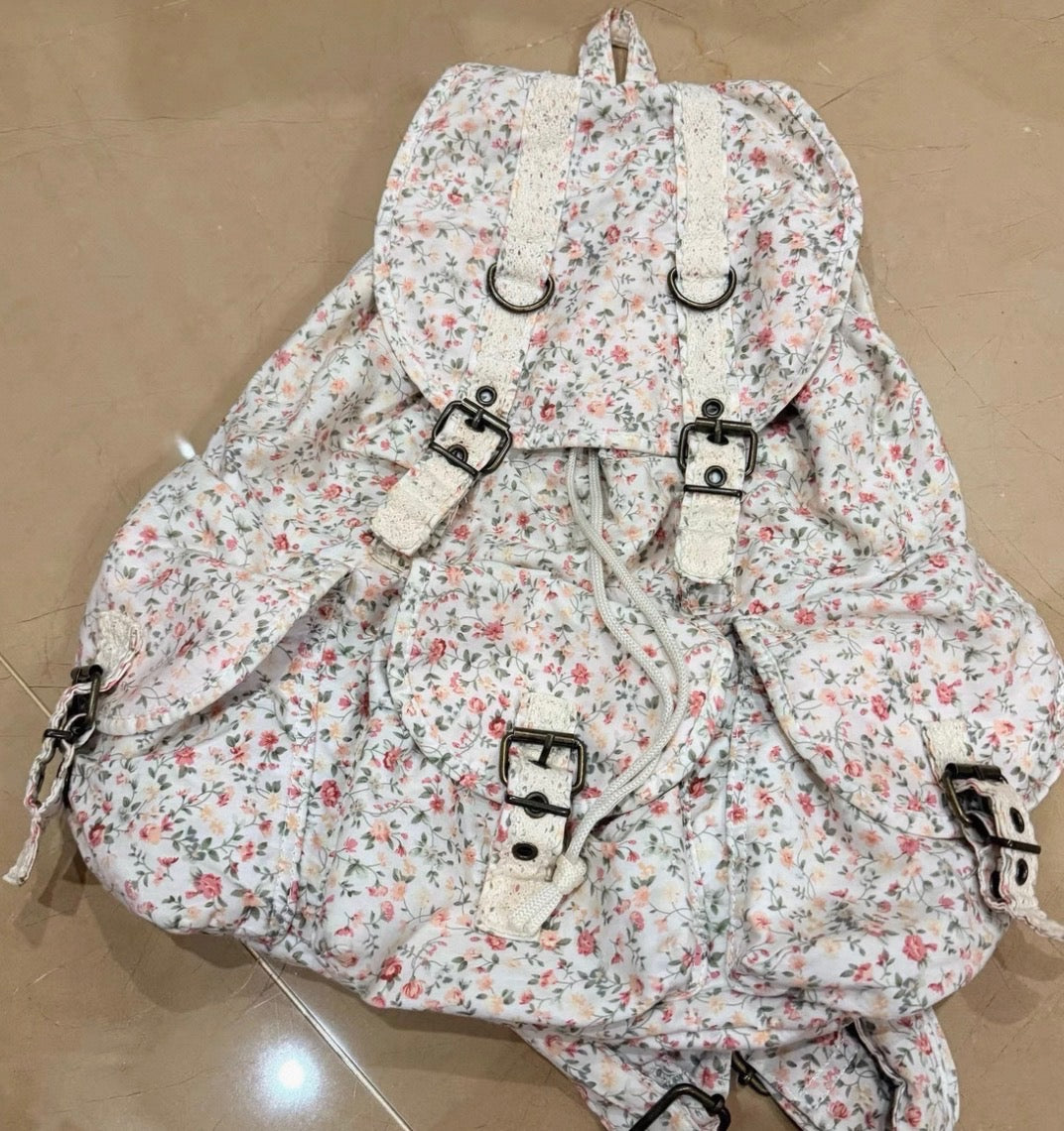 Vintage Heisei Retro Floral Patten With Lace Backpack