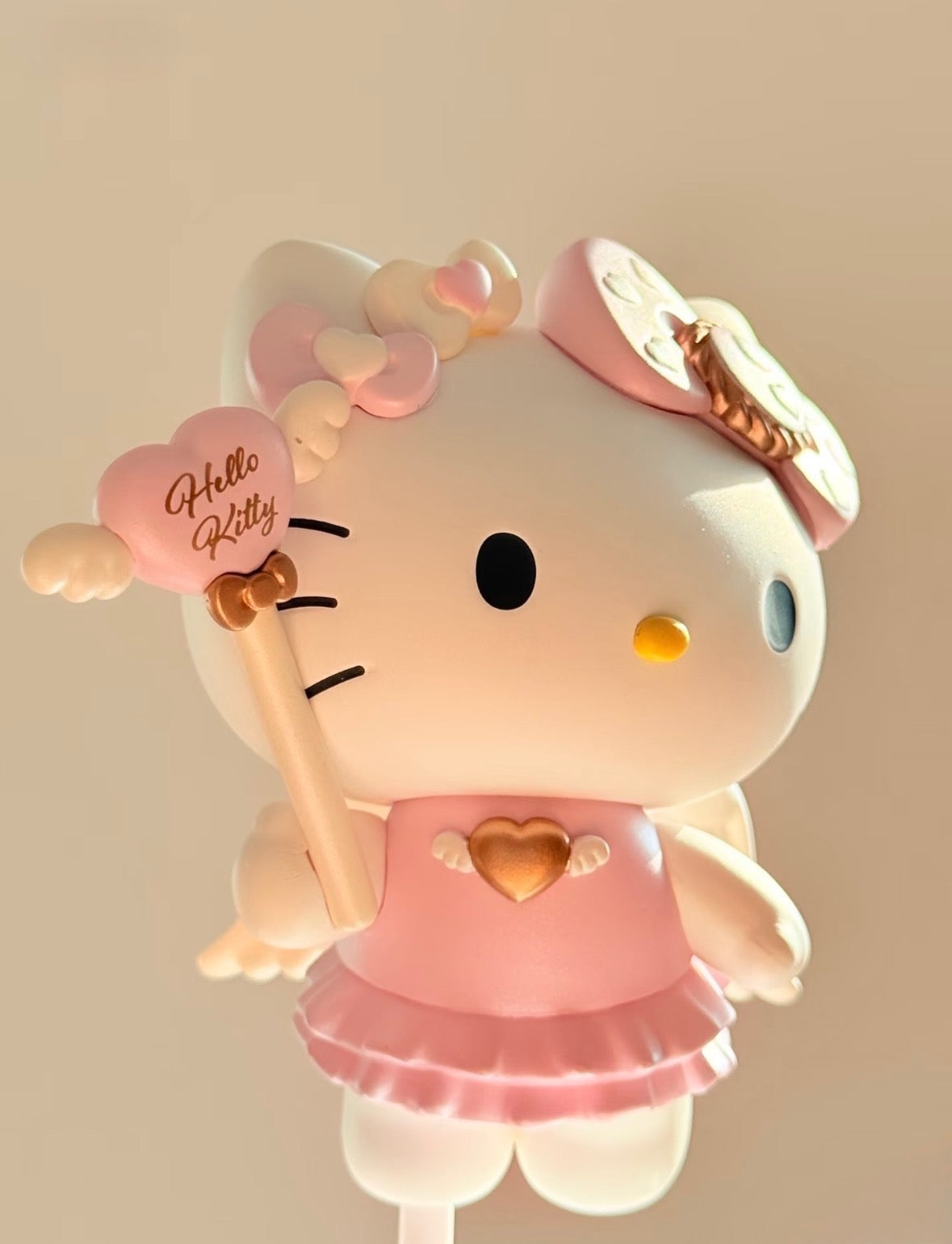Figura de exhibición OFICIAL del ángel de Cupido Sanrio 2025 Sanrio
