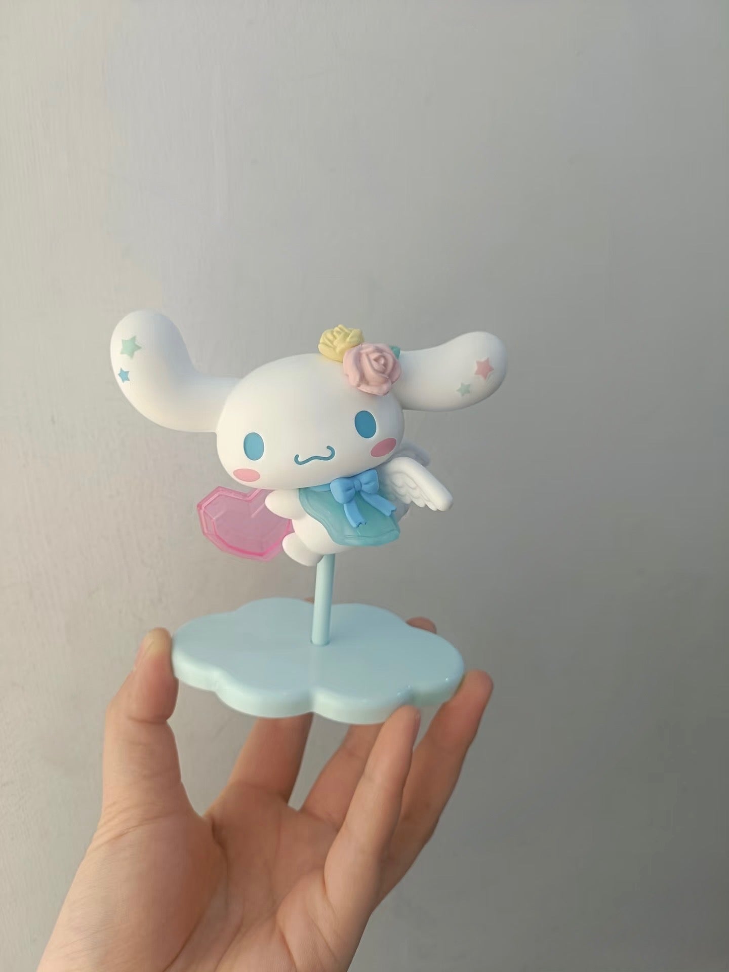 Figura de exhibición OFICIAL del ángel de Cupido Sanrio 2025 Sanrio