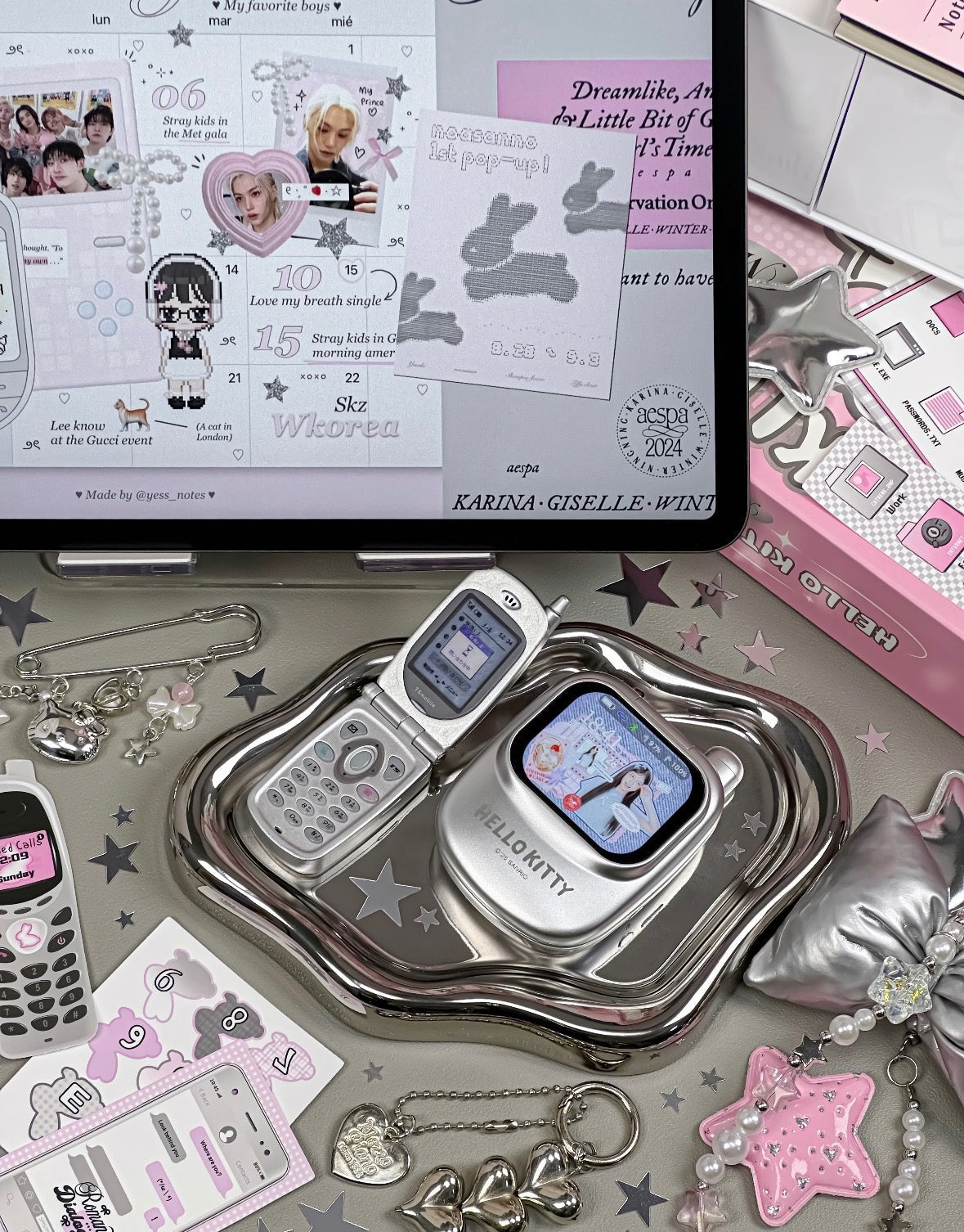 Maktub Hello Kitty Airpods With Touch Screen MarTUBE