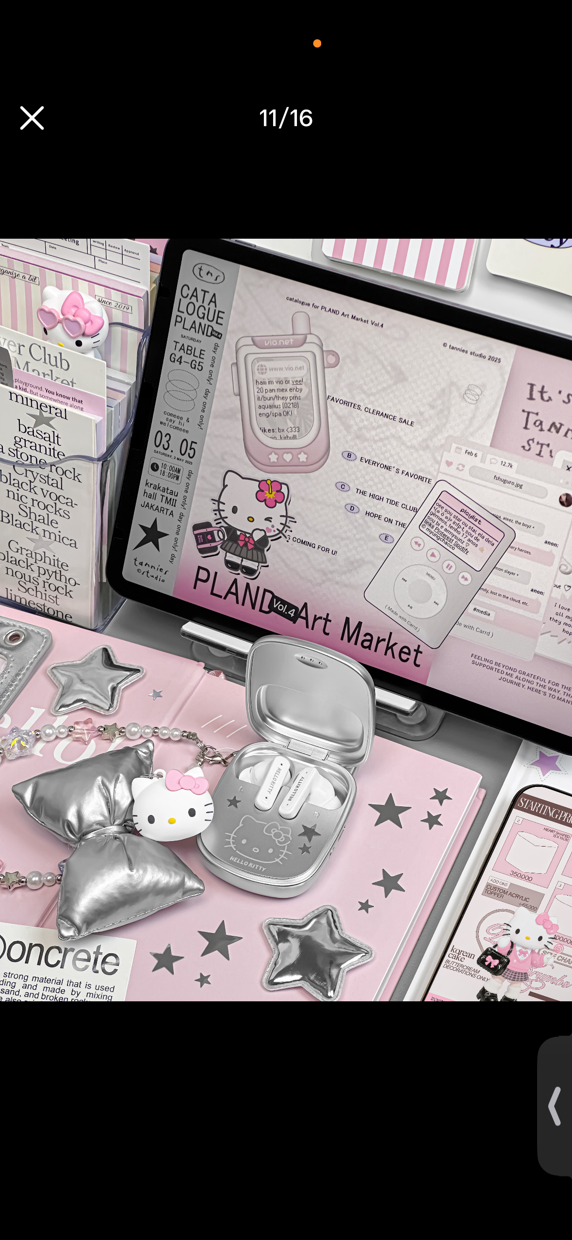 Maktub Hello Kitty Airpods With Touch Screen MarTUBE