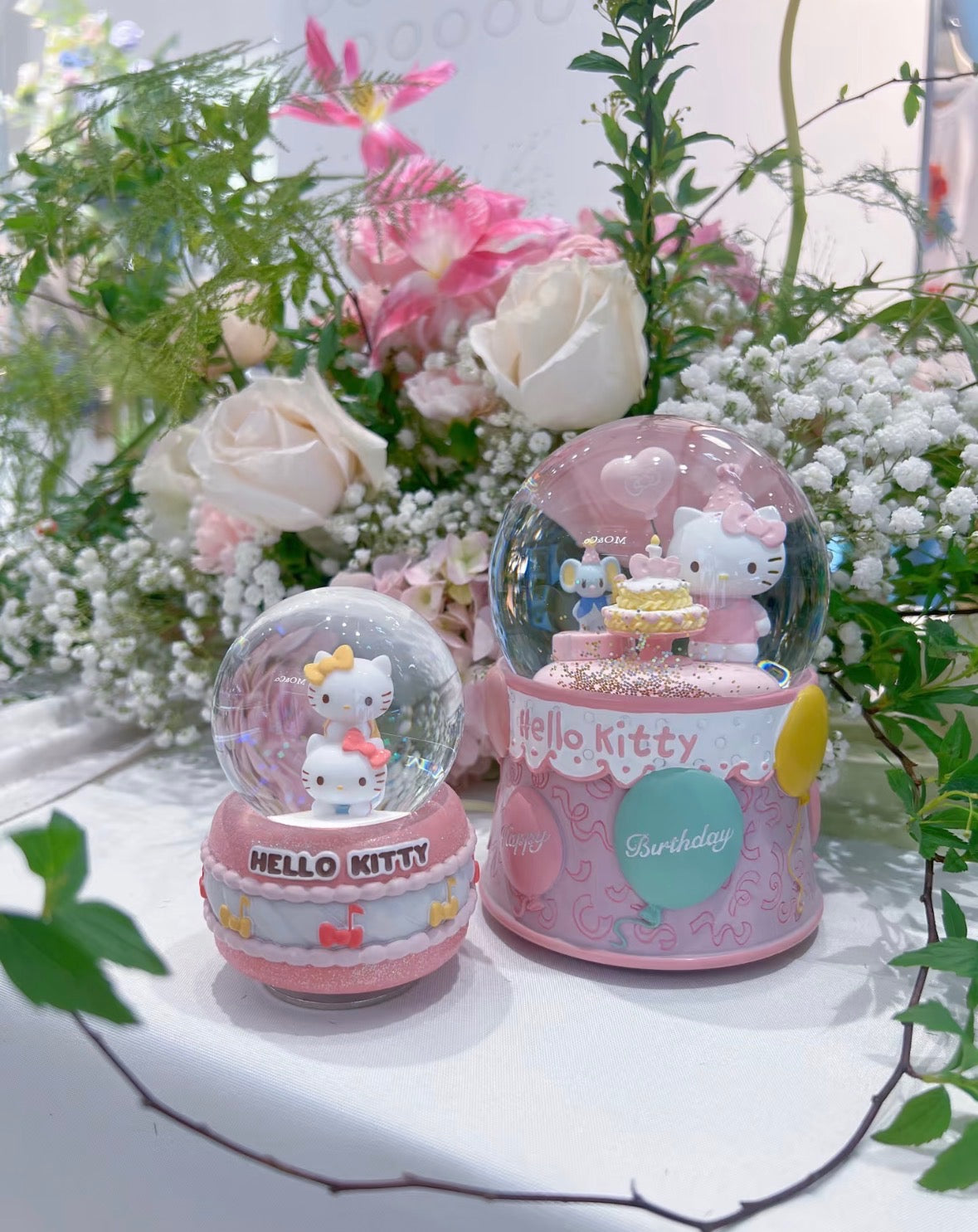 Snowglobe Music Box Sanrio Birthday Collection